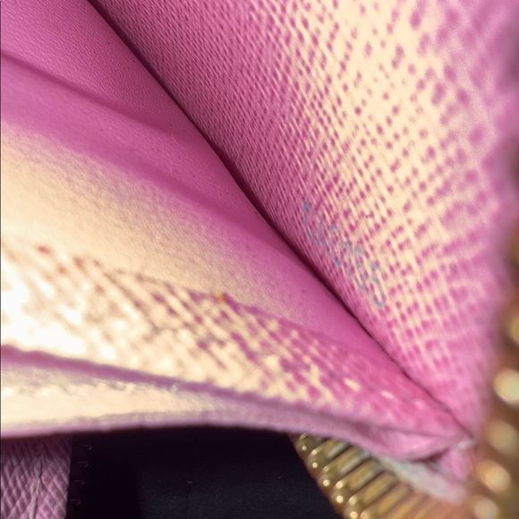 Louis Vuitton Wallet - Picture 5 of 12